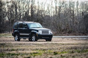 Jeep Liberty KK Suspension Lift Kit - Front - Rough Country - 2.5 Inch Lift Kit, N3 Front Struts - '08-'12